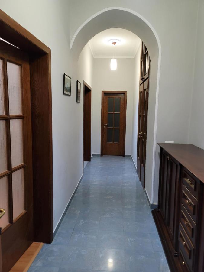 Heart Of Tirana Apartment ภายนอก รูปภาพ